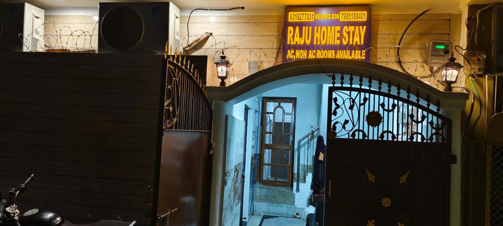 Hotel Raju Homestay Ayodhya 150 Meters From Shree Ram Janmbhoomi Temple 200 Meters From Ayodhya Dham Railway Station 외부 사진