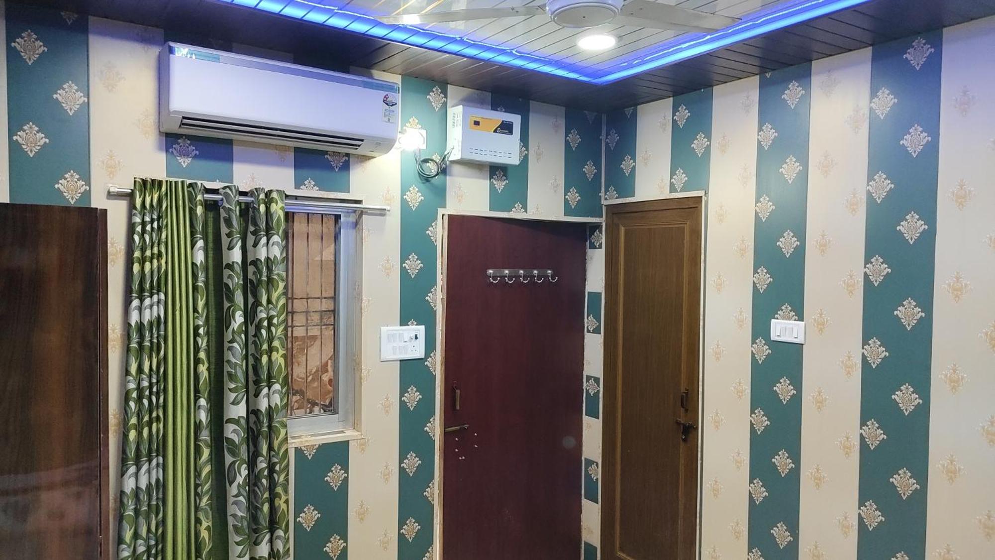 Hotel Raju Homestay Ayodhya 150 Meters From Shree Ram Janmbhoomi Temple 200 Meters From Ayodhya Dham Railway Station 외부 사진
